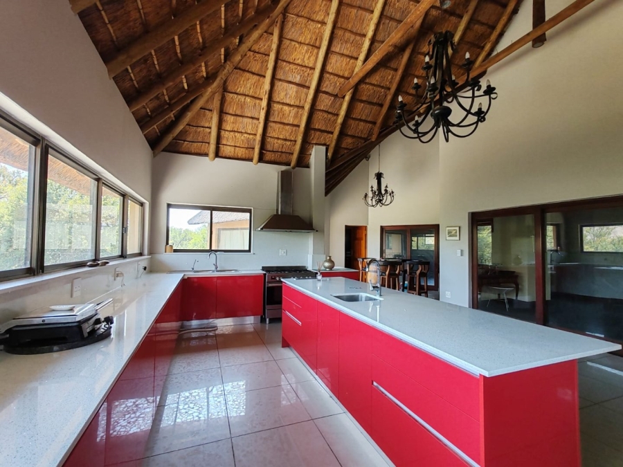 5 Bedroom Property for Sale in Boschenvaal River Front Lodges Free State